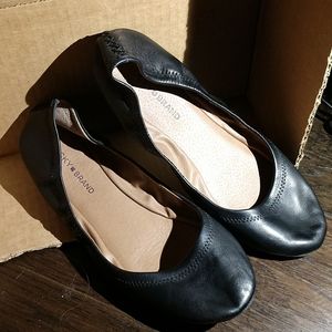 Lucky Brand Emmie Black Flats Wide